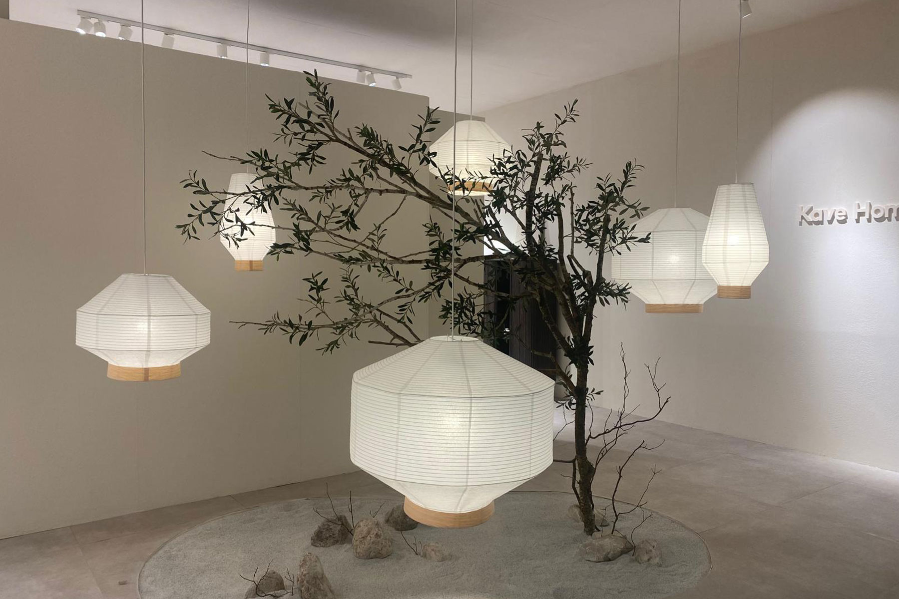 Blossom viaja a la Feria del Mueble en Valencia